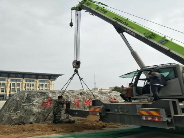 东钱湖区吊车租赁公司_如何判断吊车出租的好坏
